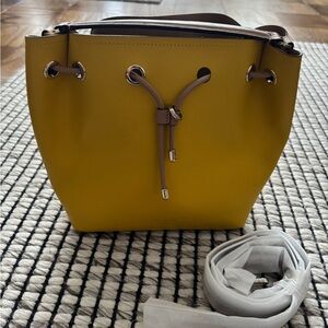 NWOT Kate Spade leather bag- never been used.